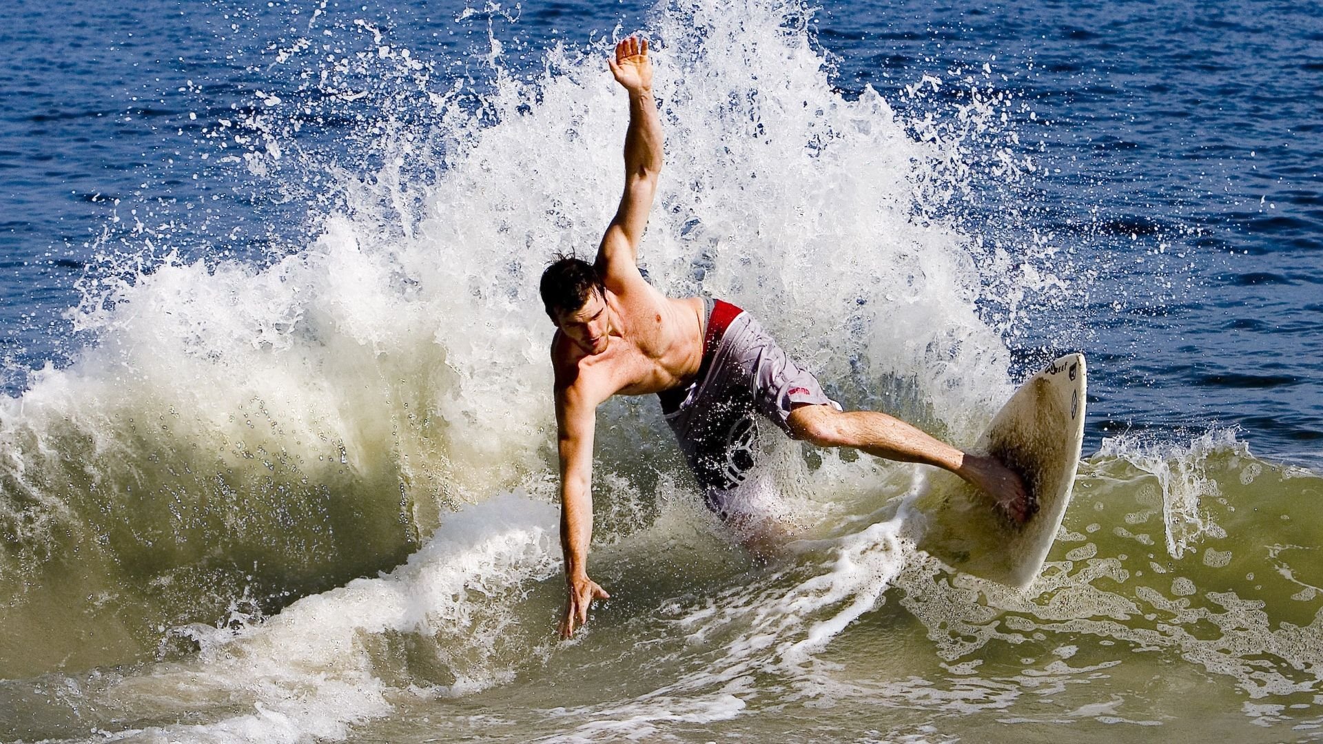 “帕布罗·马特拉的防守艺术，为阿根廷美洲狮队赢得关键比赛”